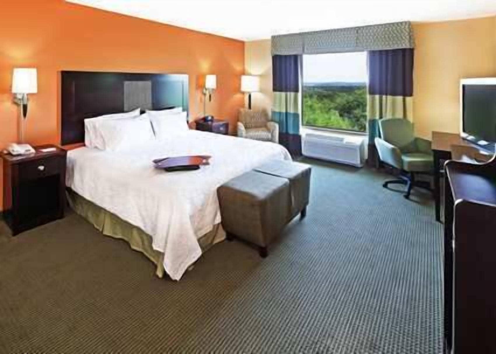 Hampton Inn And Suites Austin - לייקוויי מראה חיצוני תמונה