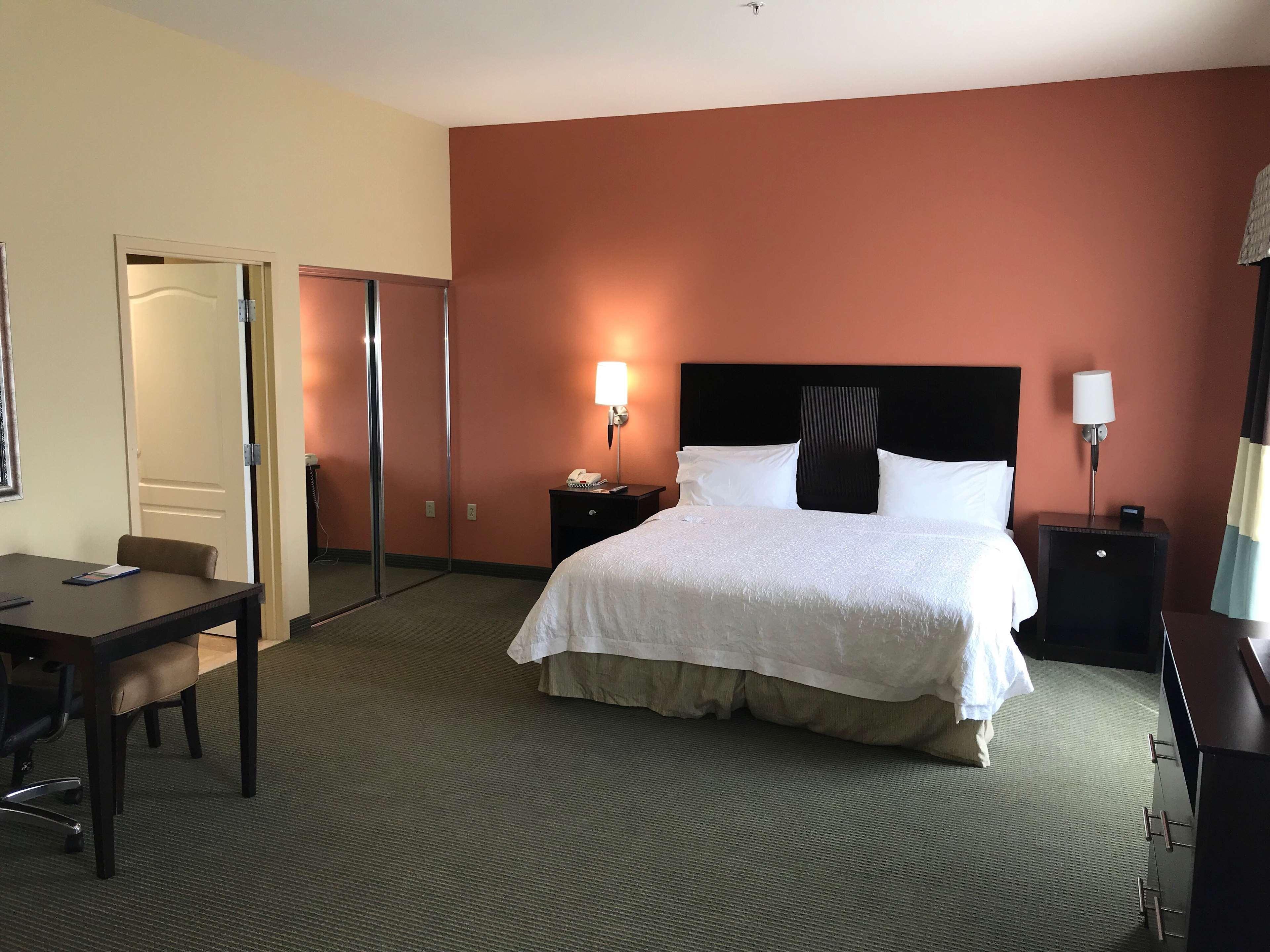 Hampton Inn And Suites Austin - לייקוויי מראה חיצוני תמונה