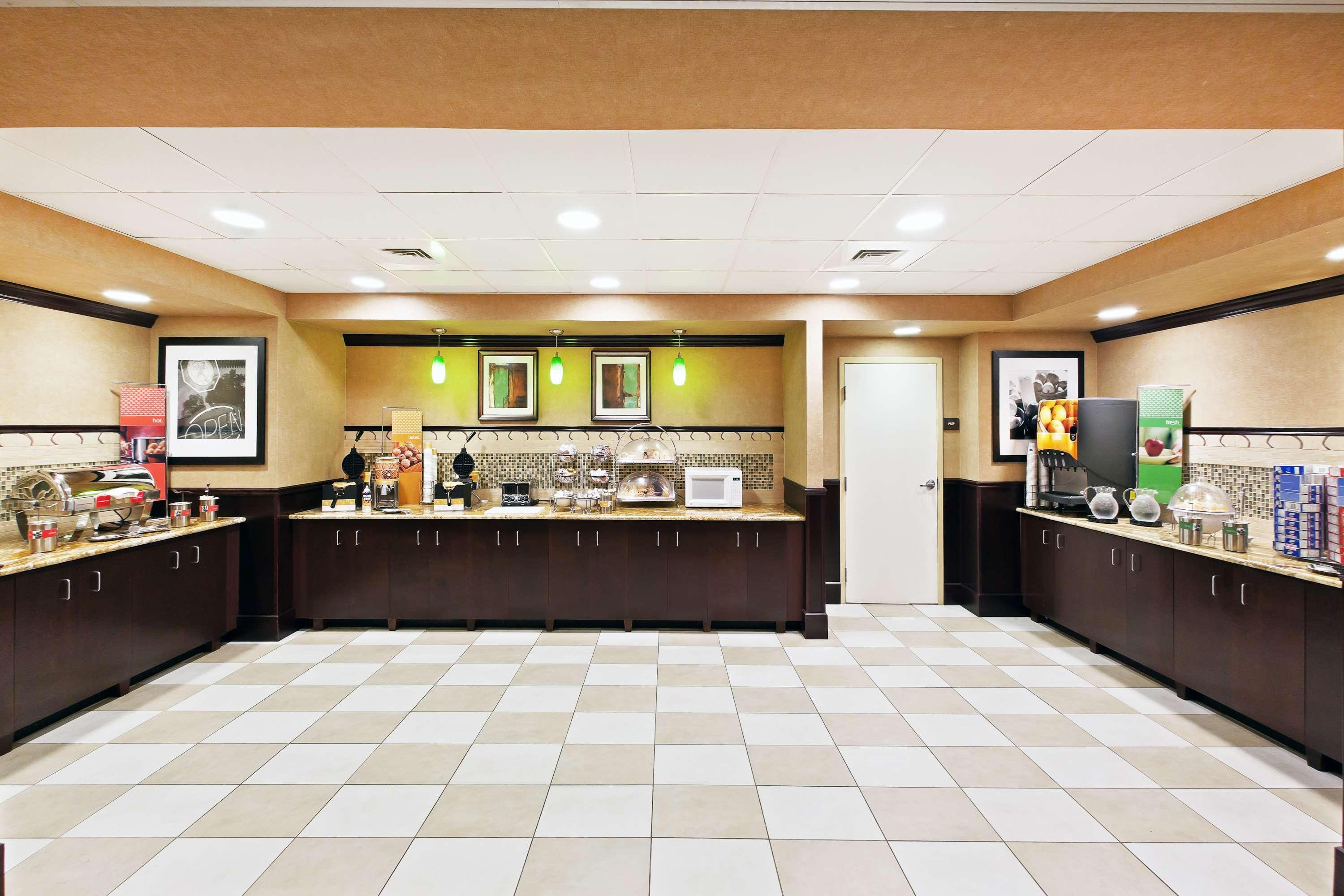 Hampton Inn And Suites Austin - לייקוויי מסעדה תמונה