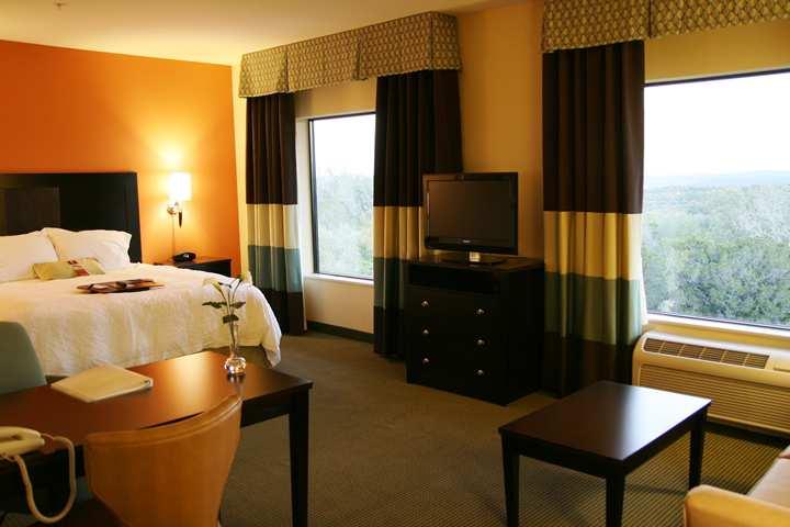 Hampton Inn And Suites Austin - לייקוויי מראה חיצוני תמונה